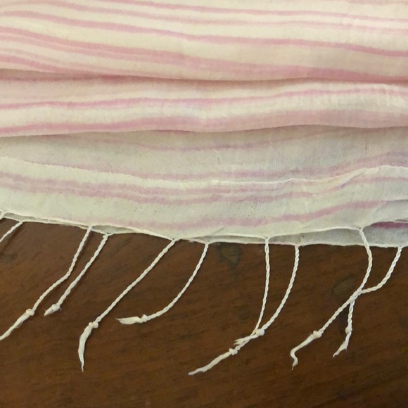Pink and white striped raw silk scarf - Picture 7 of 7